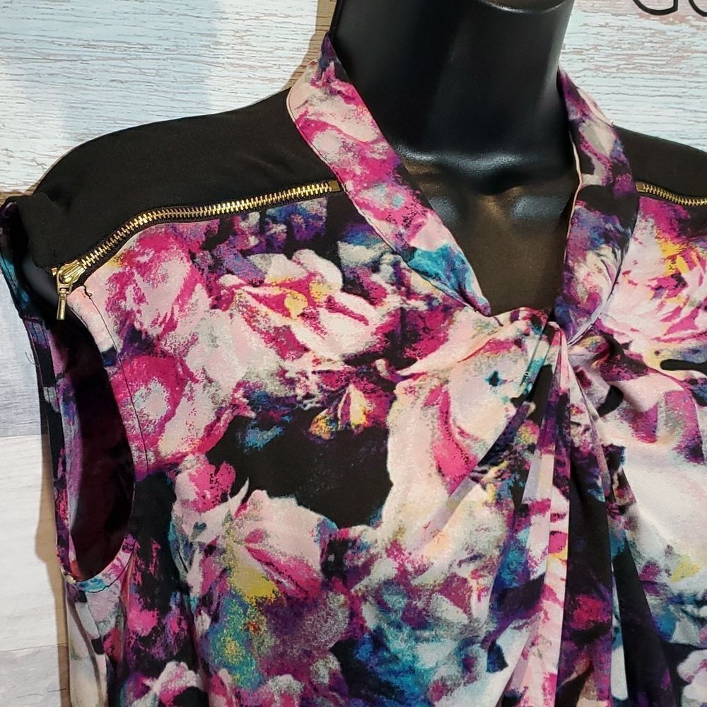Worthington Sz M Purple Watercolor Floral Print Sleeveless Blouse Shell Career